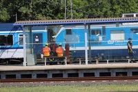 Vlak u Běchovic srazil člověka, svým zraněním na místě bohužel podlehl