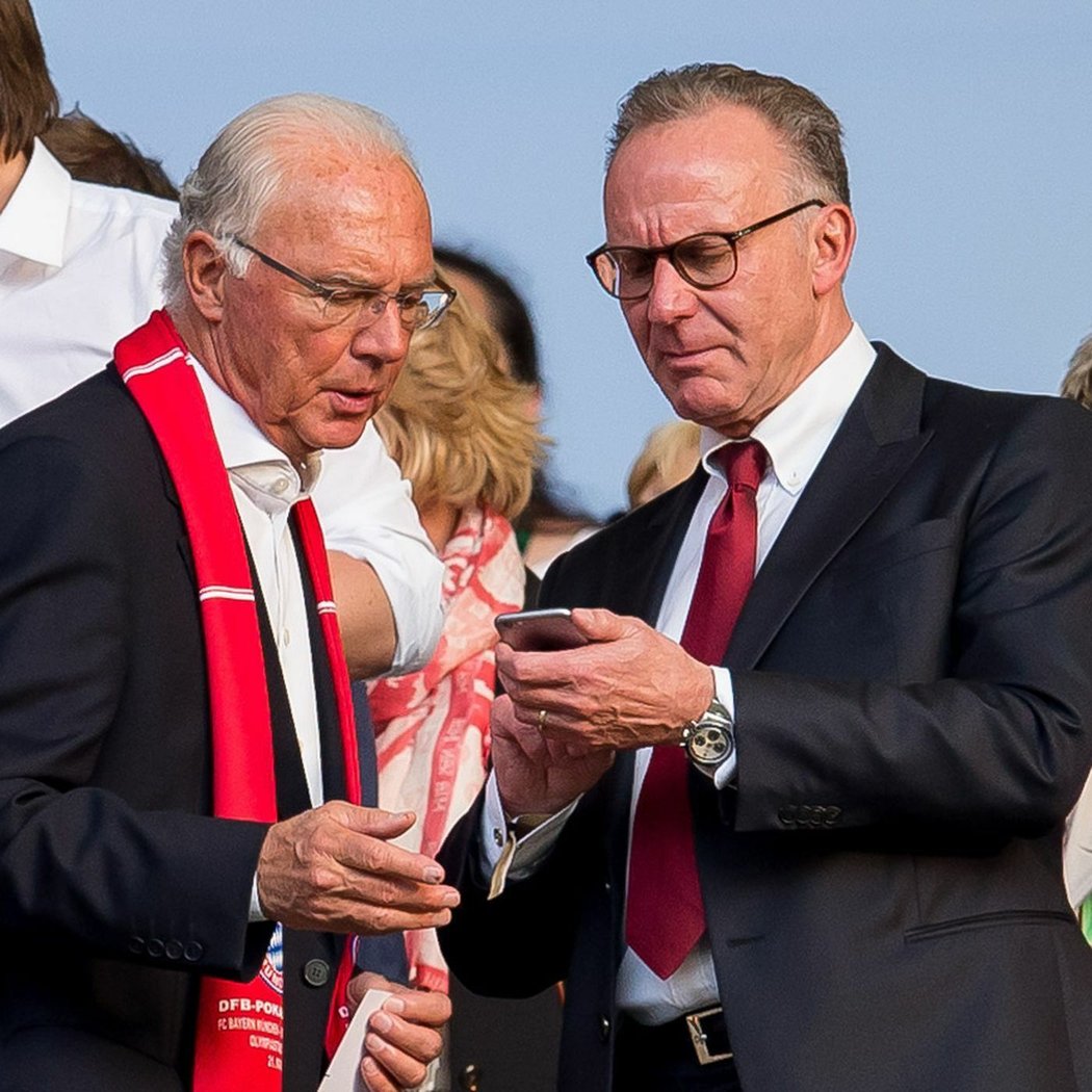 Rummenigge (vpravo) s Beckenbauerem.