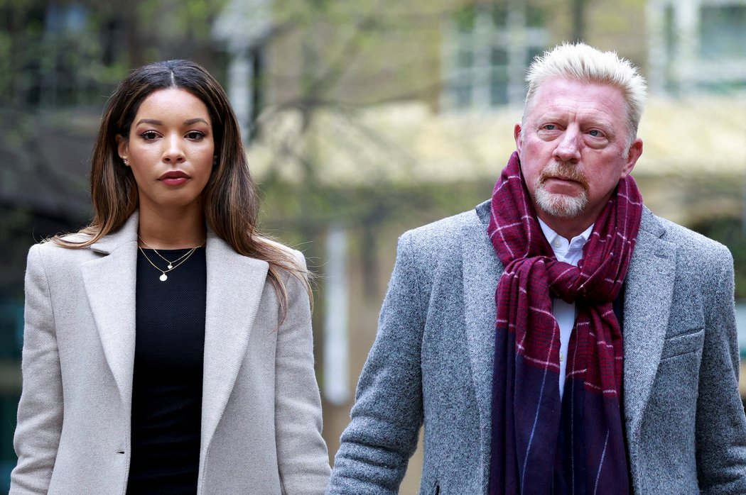 Boris Becker přišel k soudu s půvabnou partnerkou Lilian