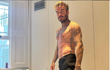 David Beckham v trenkách. 