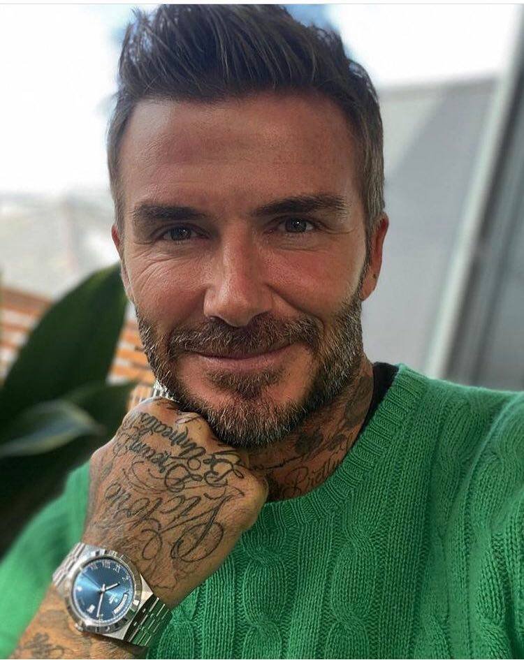 David Beckham cvičí jak o život.