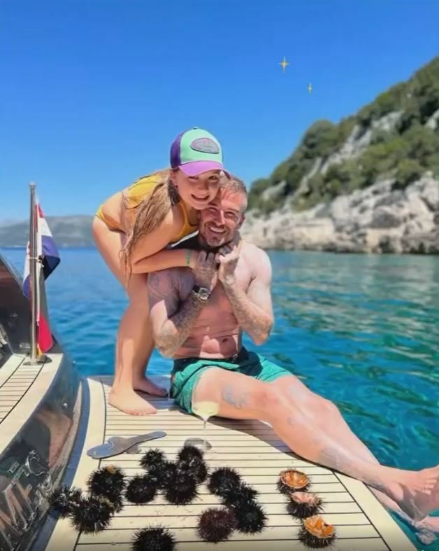 Beckhamovi na dovolené v Chorvatsku pobouřili zabíjením mořských ježků.