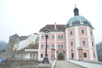 Karlovarský kraj: V lázeňském království ve středu Evropy najdete i úchvatné hrady a zámky