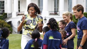 První dáma USA podporuje snahu projektu, aby se děti začaly hýbat