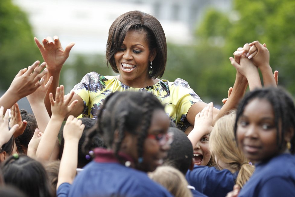 Děti nadšeně běhaly okolo Michelle Obamové