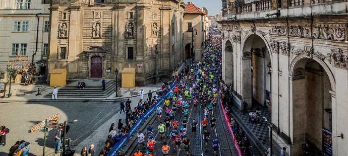 Jeden z nejoblíbenějších závodů světa a největších závodů v České republice RunCzech otvírá registrace k pražskému půlmaratonu, klasickému Volkswagen Maratonu s dm rodinným během, Birell Grand Prix a k Pražské štafetě.