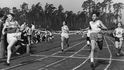 Ženy se do běžeckých soutěží často dostaly lží a klamem či využitím pravidel ve svůj prospěch