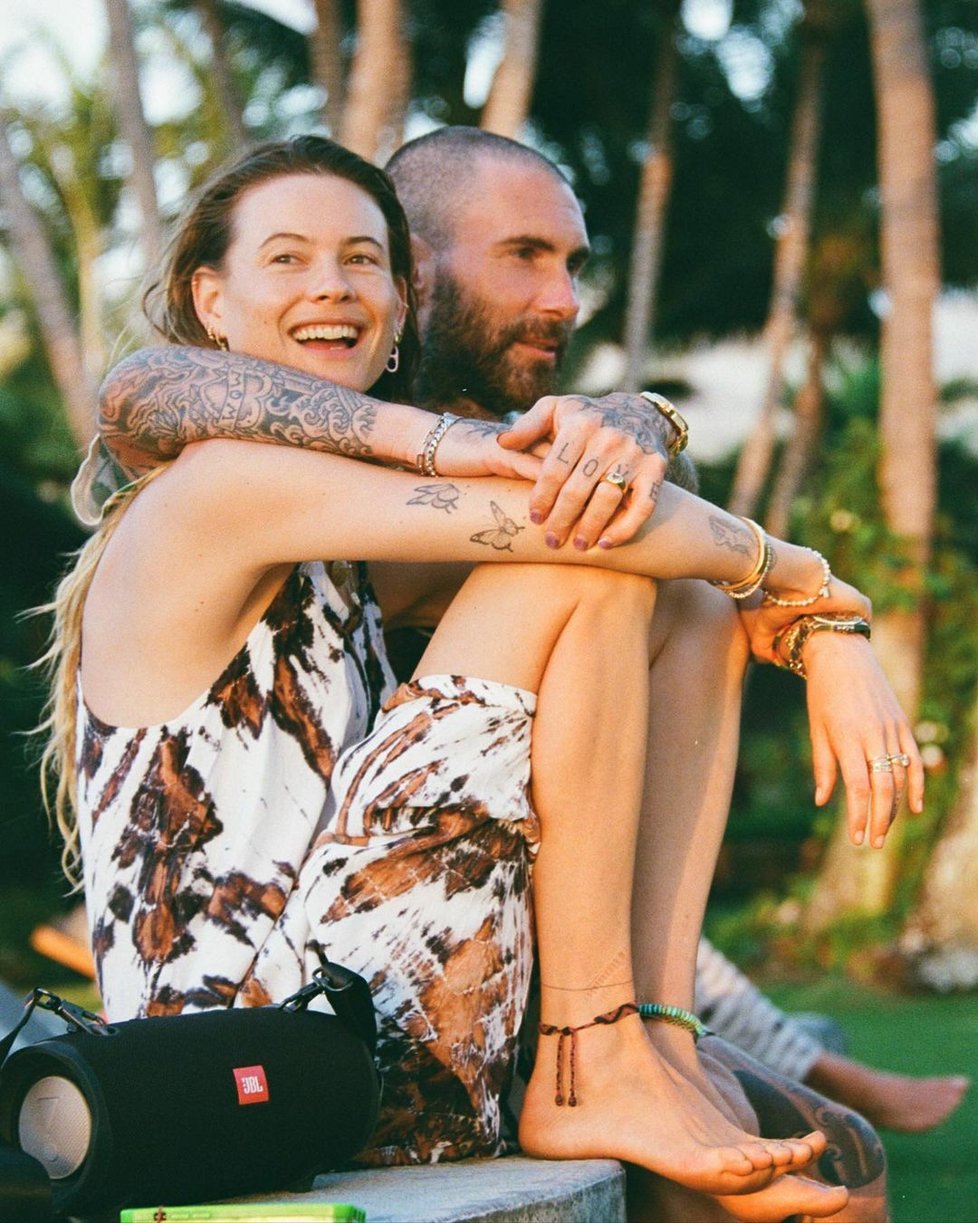 Modelka Behati Prinsloo a Adam Levine