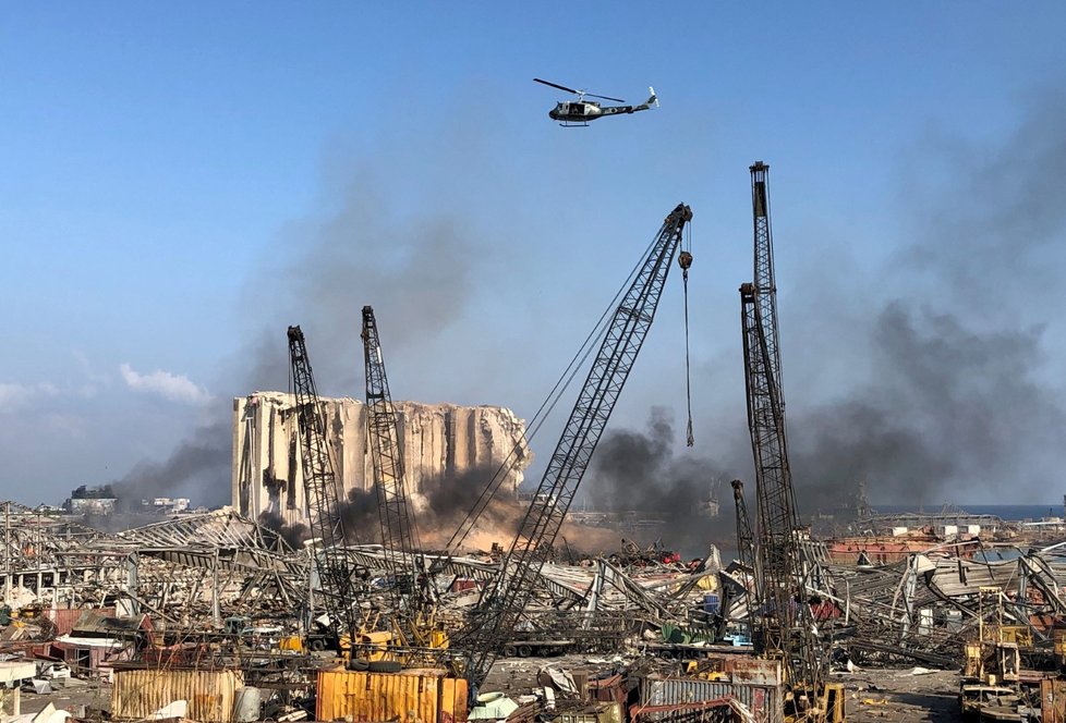 Masivní exploze v Libanonu si vyžádala přes 70 obětí a 4 tisíce zraněných. Nemocnice jsou přeplněné, jedna byla navíc explozí zasažena (5.8.2020)