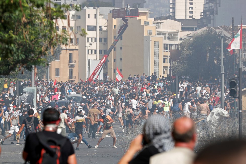 Demonstrace v Bejrútu, (8.08.2020).