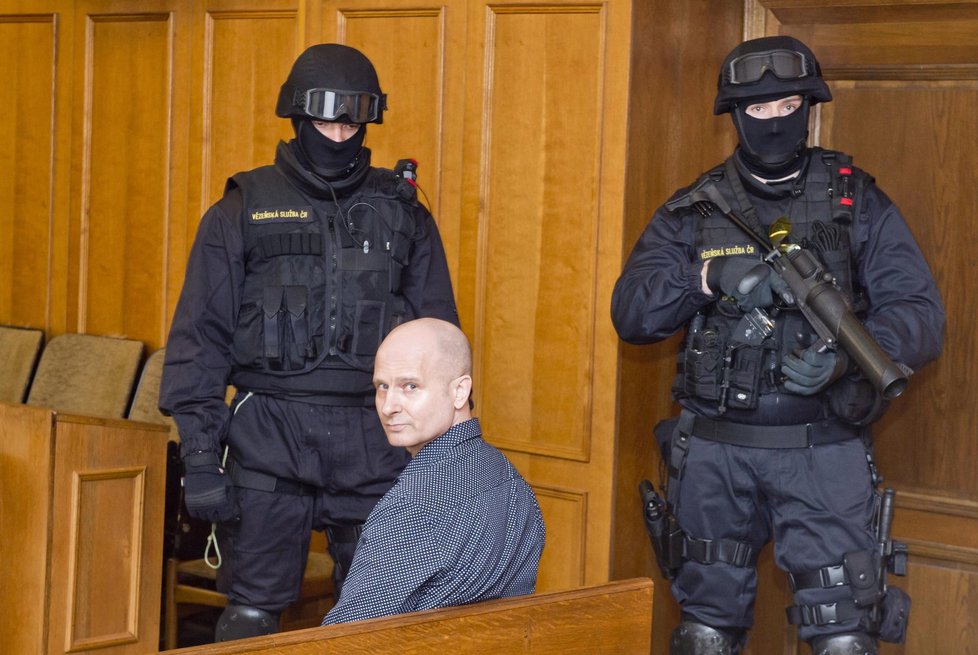 Vražda mafiánského bosse před soudem: Zavraždili Bělu jeho bodyguardi?