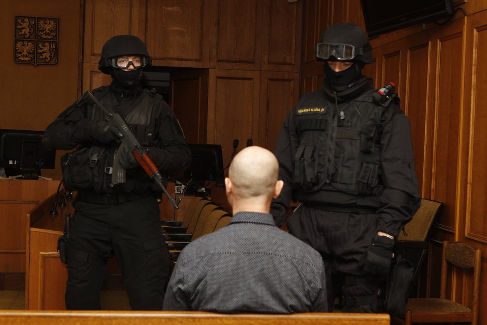 Vražda mafiánského bosse před soudem: Zavraždili Bělu jeho bodyguardi
