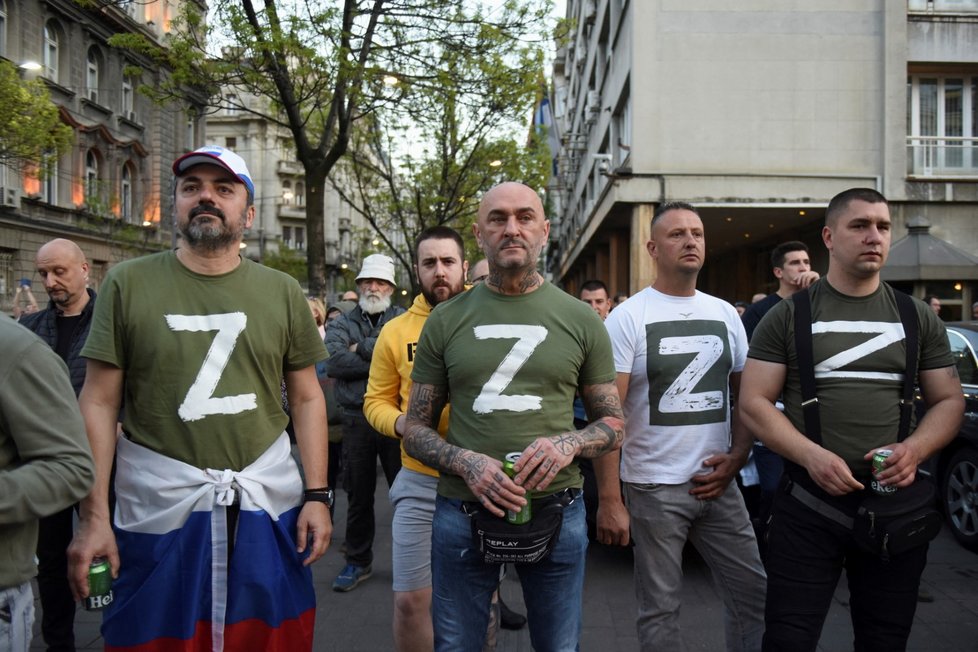Válka na Ukrajině: Podpůrná demonstrace v Bělehradu na podporu Putina (15.4.2022)