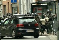 Abdeslam plánoval další útoky v Bruselu. Policie našla spoustu zbraní