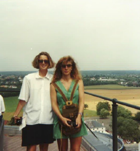 Alena (vlevo) se Sandrou v Belgii