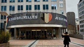 Budova europarlamentu v Bruselu: Uctění památky obětí teroru