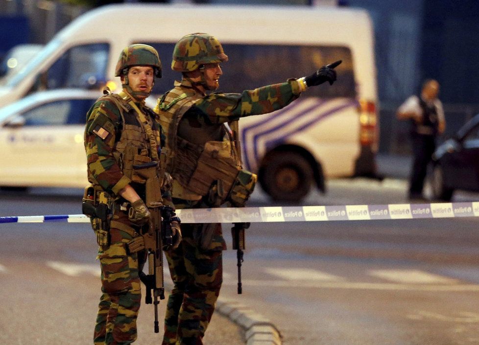 Terorista, který útočil v Bruselu, byl zneškodněn a zemřel.