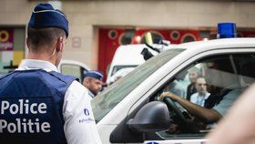 Belgická policie zatkla pár íránského původu za přípravu útoku ve Francii.