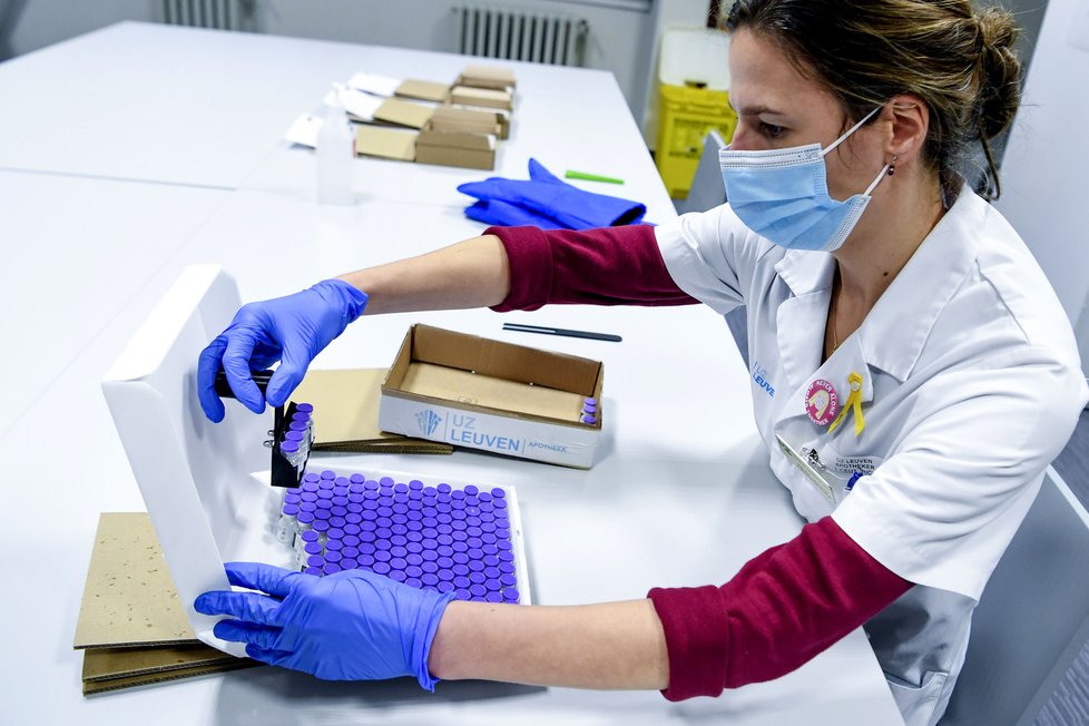 Začátek očkování proti koronaviru v Belgii (27.12.2020)