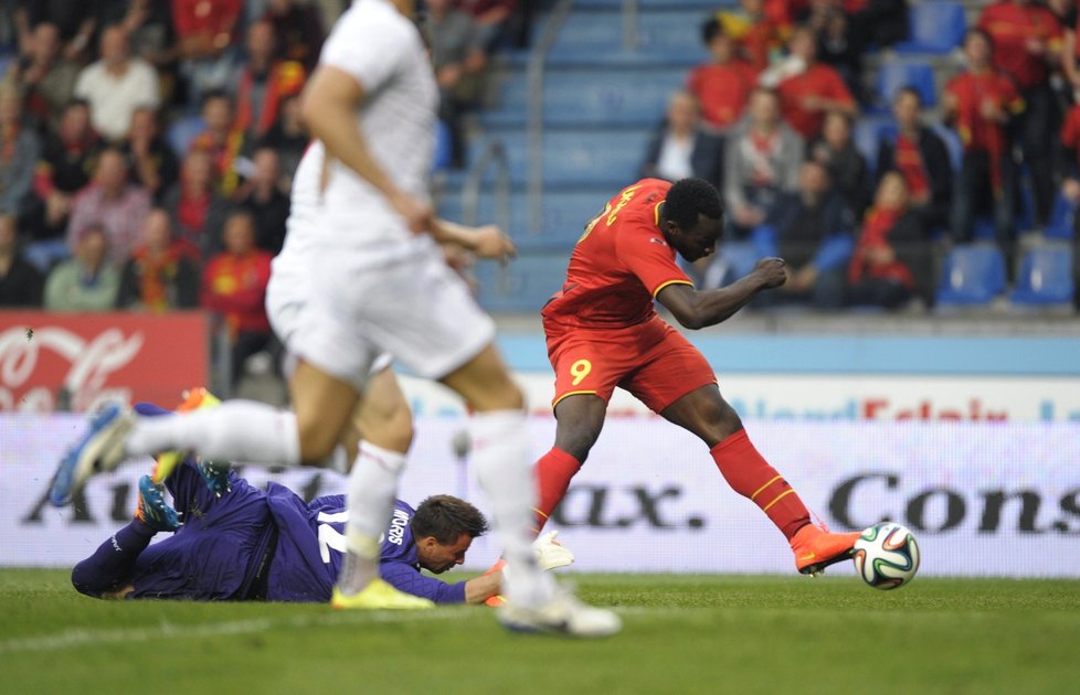 Belgický útočník Romelu Lukaku v utkání s Lucemburskem