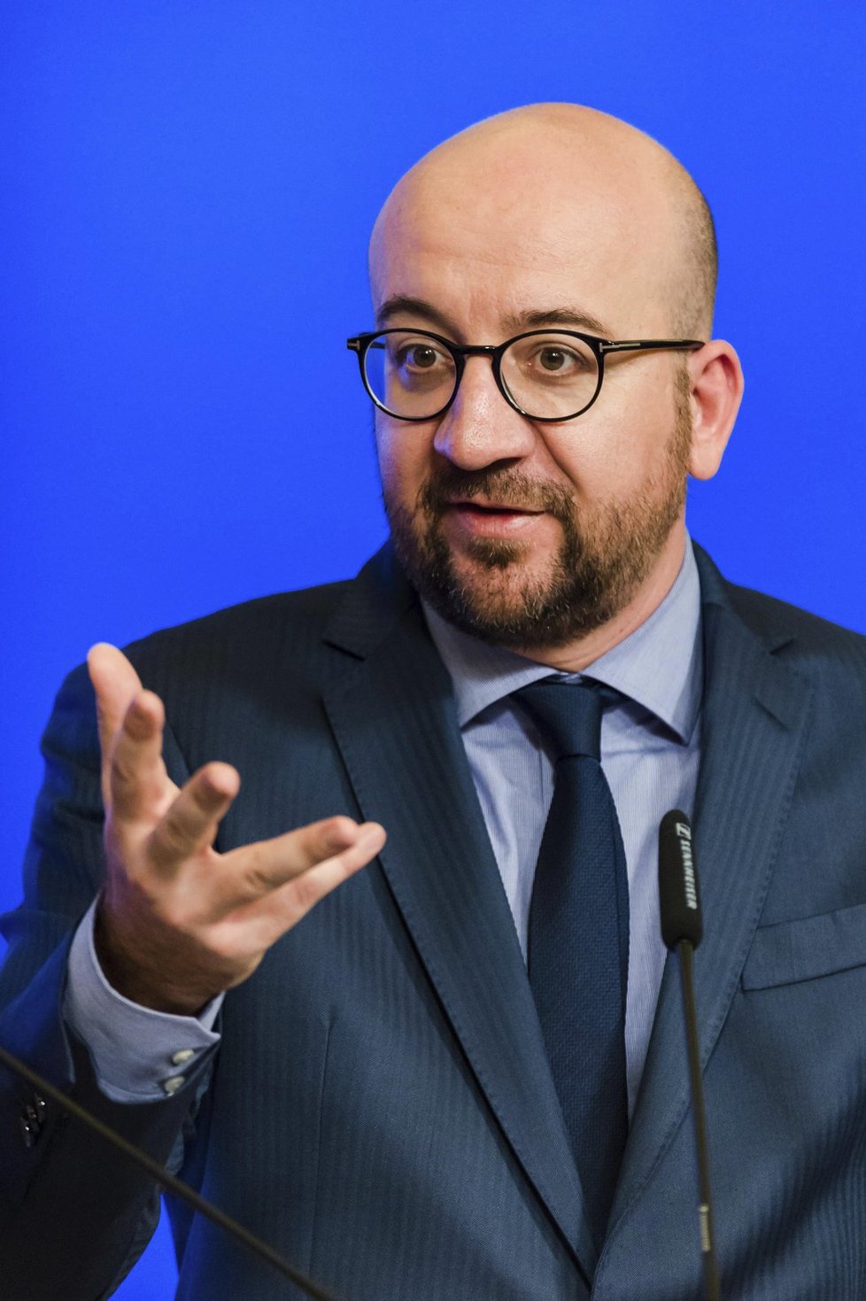 Belgický premiér Charles Michel na tiskové konferenci (6.4.2016)