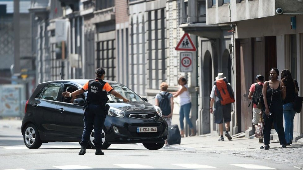 Ozbrojený muž v belgickém Lutychu zastřelil dva policisty a kolemjdoucího.