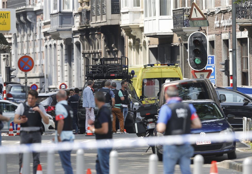 Ozbrojený muž v belgickém Lutychu zastřelil dva policisty a kolemjdoucího.