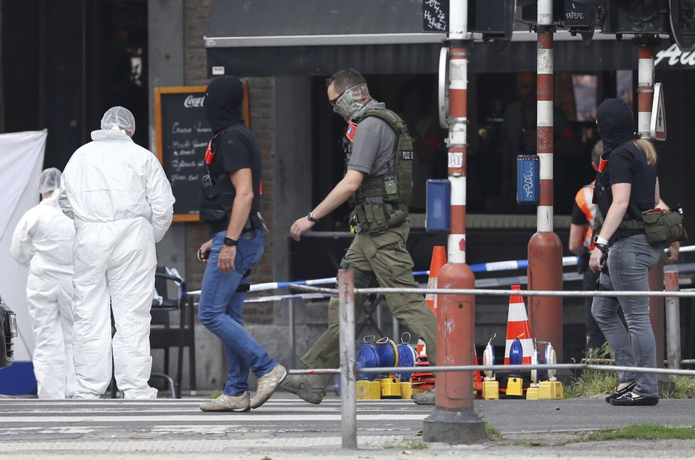 Ozbrojený muž v belgickém Lutychu zastřelil dva policisty a kolemjdoucího.