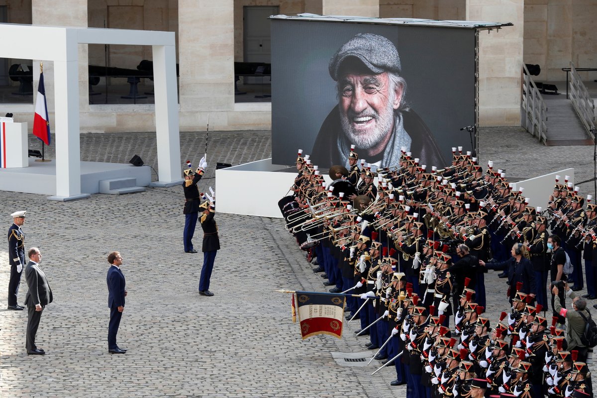 Státní Pohřeb Jean-Paul Belmonda: Francouzský prezident Emanuel Macron