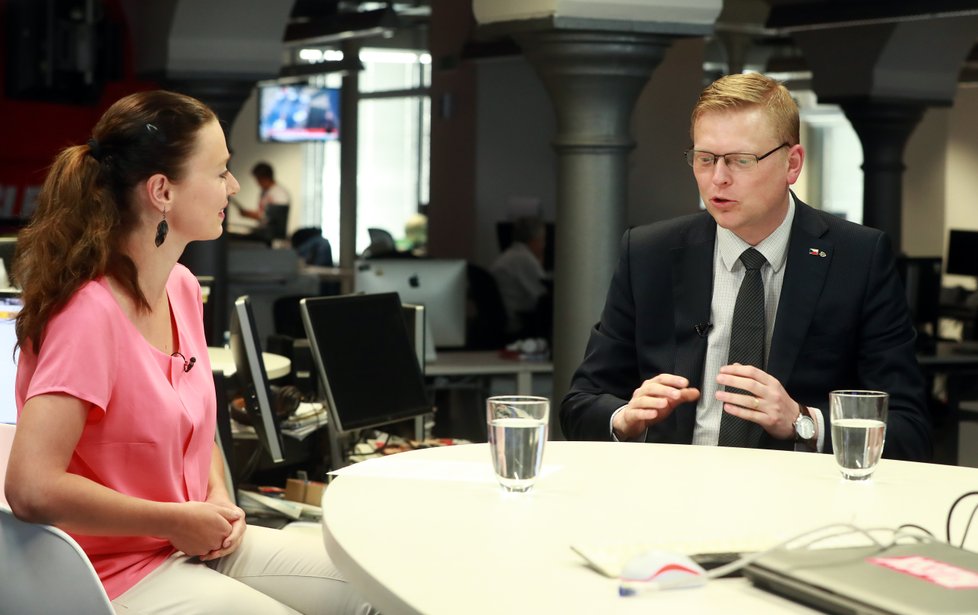 Pavel Bělobrádek (KDU-ČSL) byl hostem Studia Blesk.