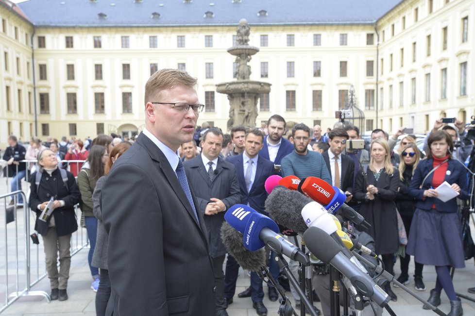 Pavel Bělobrádek po jednání s prezidentem Zemanem