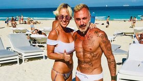 Zuzana Belohorcová se na pláži potkala s fešným tanečníkem Gianlucou Vacchim.