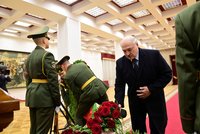Lukašenko se loučil se zesnulým ministrem: Vlastní syn ale nedorazil