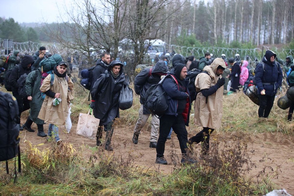 Migranti na hranici mezi Polskem a Běloruskem