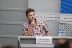 Vězněný běloruský opoziční novinář Raman Pratasevič na tiskové konferenci s Minsku (14. 6. 2021)