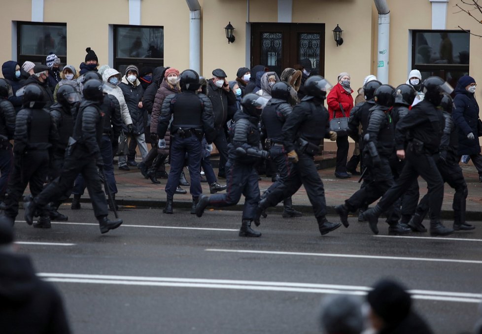 Demonstrace penzistů v Bělorusku.