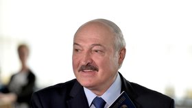 Volby v Bělorusku: Lukašenko u volební urny (9.08.2020)