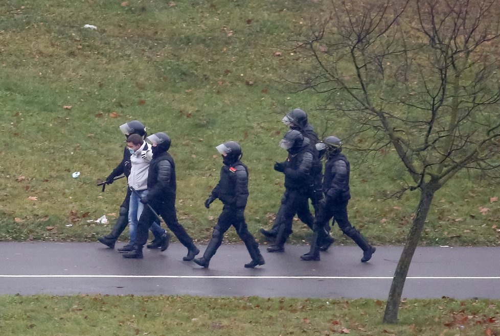 Protesty v Bělorusku pokračují (29. 11. 2020).