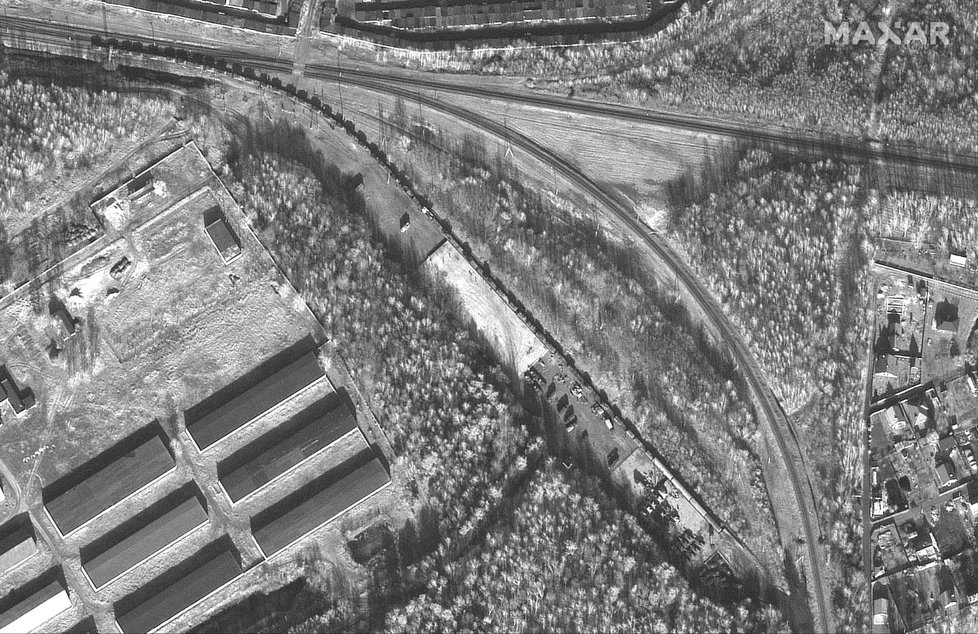 Invaze z Běloruska: Satelity zachytily ruské síly u železnice v Brestu.