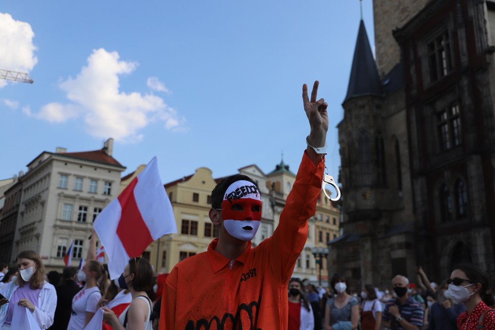 Vůdkyně běloruské opozice Svjatlana Cichanouská na návštěvě v Praze. Na Staroměstském náměstí se při té příležitosti konal protest Společně za Bělorusko. (7. červen 2021)