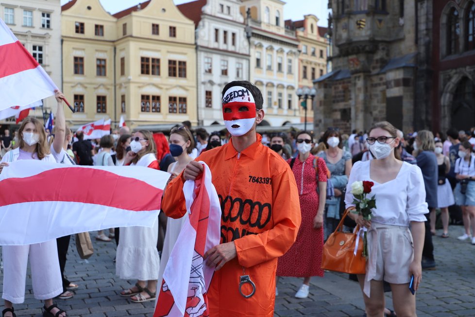 Vůdkyně běloruské opozice Svjatlana Cichanouská na návštěvě v Praze. Na Staroměstském náměstí se při té příležitosti konal protest Společně za Bělorusko. (7. červen 2021)