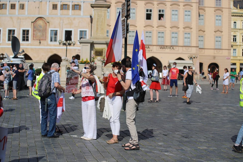 Vůdkyně běloruské opozice Svjatlana Cichanouská na návštěvě v Praze. Na Staroměstském náměstí se při té příležitosti konal protest Společně za Bělorusko. (7. červen 2021)