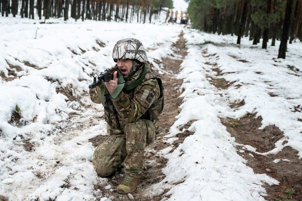 Ukrajinští vojáci u běloruských hranic