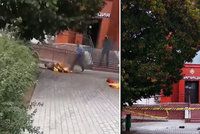 Muž se zapálil před budovou policie: Běloruský Palach, nebo zoufalý sebevrah?