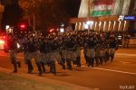 Odpůrci oficiálních výsledků voleb se v Bělorusku střetli s policií (9. 8. 2020)