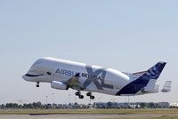 Létající velryba nakynula. Obří letoun Beluga XL pojme dvě křídla jiného airbusu