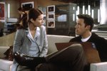 Ben Affleck a Gwyneth Paltrow ve filmu Nahoru dolů