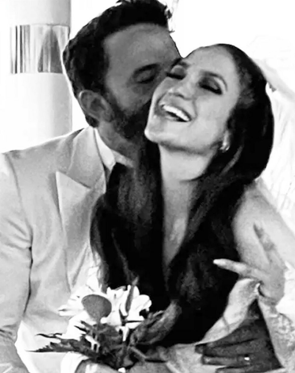 Ačkoli se vzali při tajném obřadu v Las Vegas v červenci 2022, o svatební mejdan Jennifer Lopez a Ben Affleck své blízké nepřipravili. Čtyři měsíce byl plánován, aby se mohl uskutečnit na Benově ranči v americké Georgii.