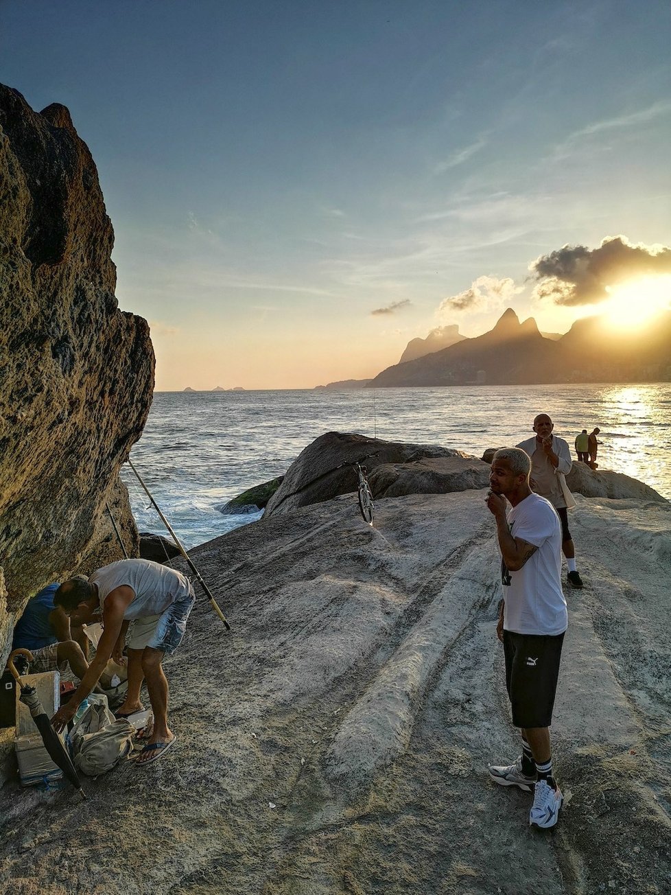 Ben Cristovao na dobrodružném výletu v Rio de Janeiru, kde natáčí svůj nový klip
