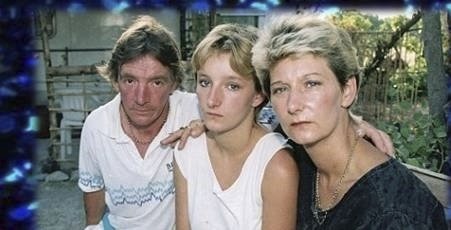 Maminka Bena s rodiči těsně po zmizení chlapce v roce 1991